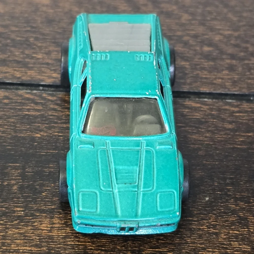 Vintage Matchbox 1970 Gold Chevy El Camino 1982 Hot Wheels BMW M1 Green Cars